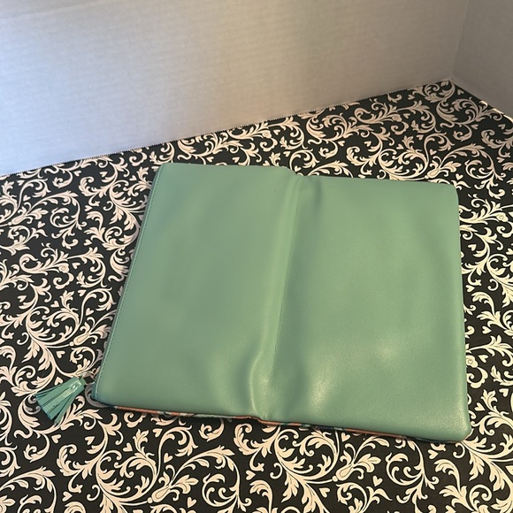 Rachel Pally Reversible Foldable Clutch NWOT🌴 - Picture 4 of 13